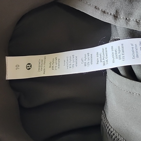 Lululemon Stetch High-Rise Jogger in Dark Olive EUC - Picture 7 of 8